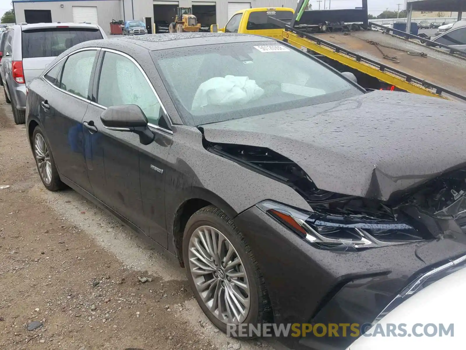 1 Photograph of a damaged car 4T1B21FB5KU001475 TOYOTA AVALON 2019