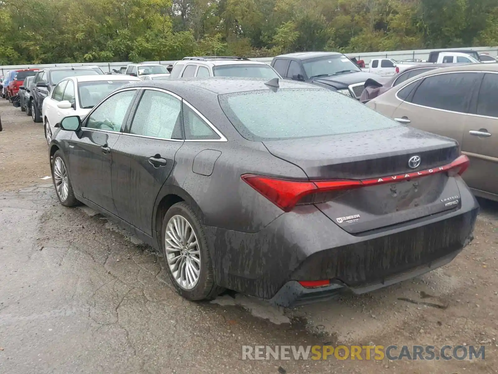 3 Photograph of a damaged car 4T1B21FB5KU001475 TOYOTA AVALON 2019