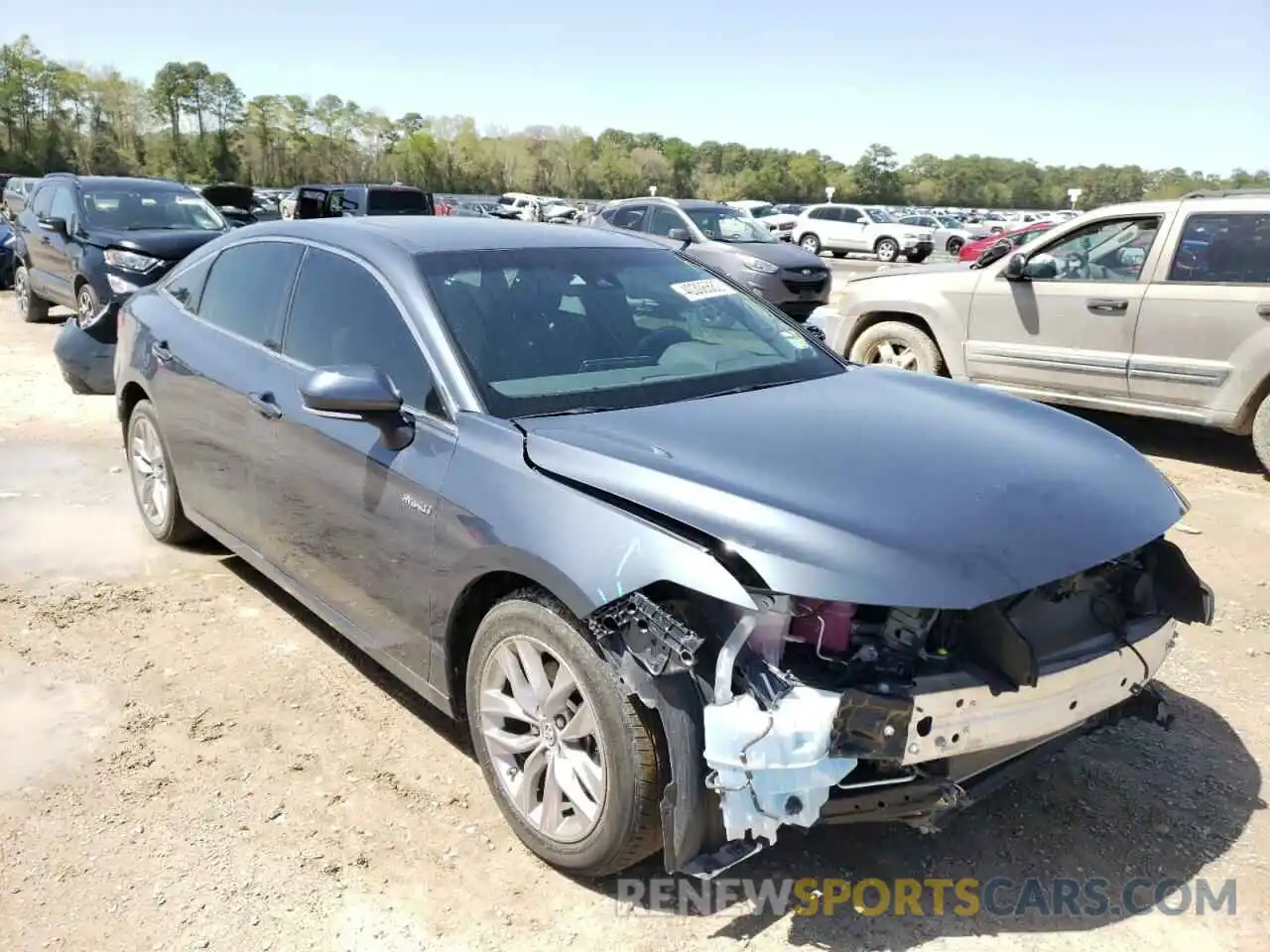 1 Photograph of a damaged car 4T1B21FB5KU002612 TOYOTA AVALON 2019