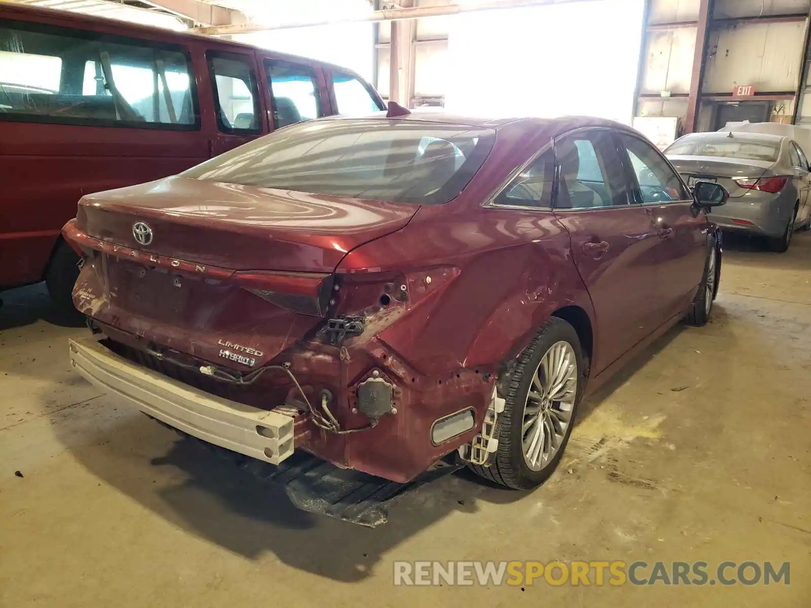 4 Photograph of a damaged car 4T1B21FB6KU006183 TOYOTA AVALON 2019