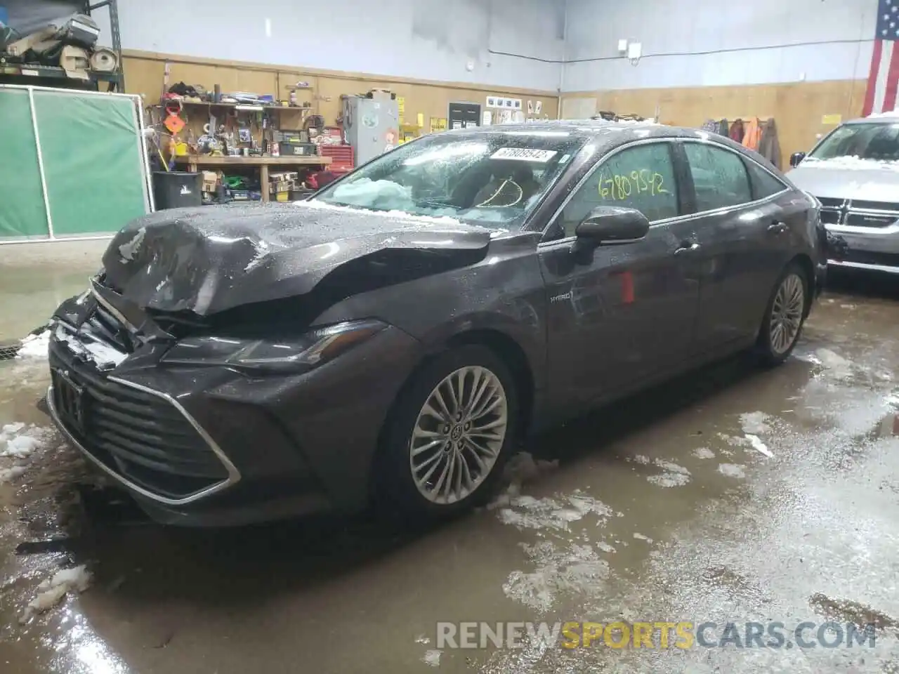 1 Photograph of a damaged car 4T1B21FB6KU006832 TOYOTA AVALON 2019