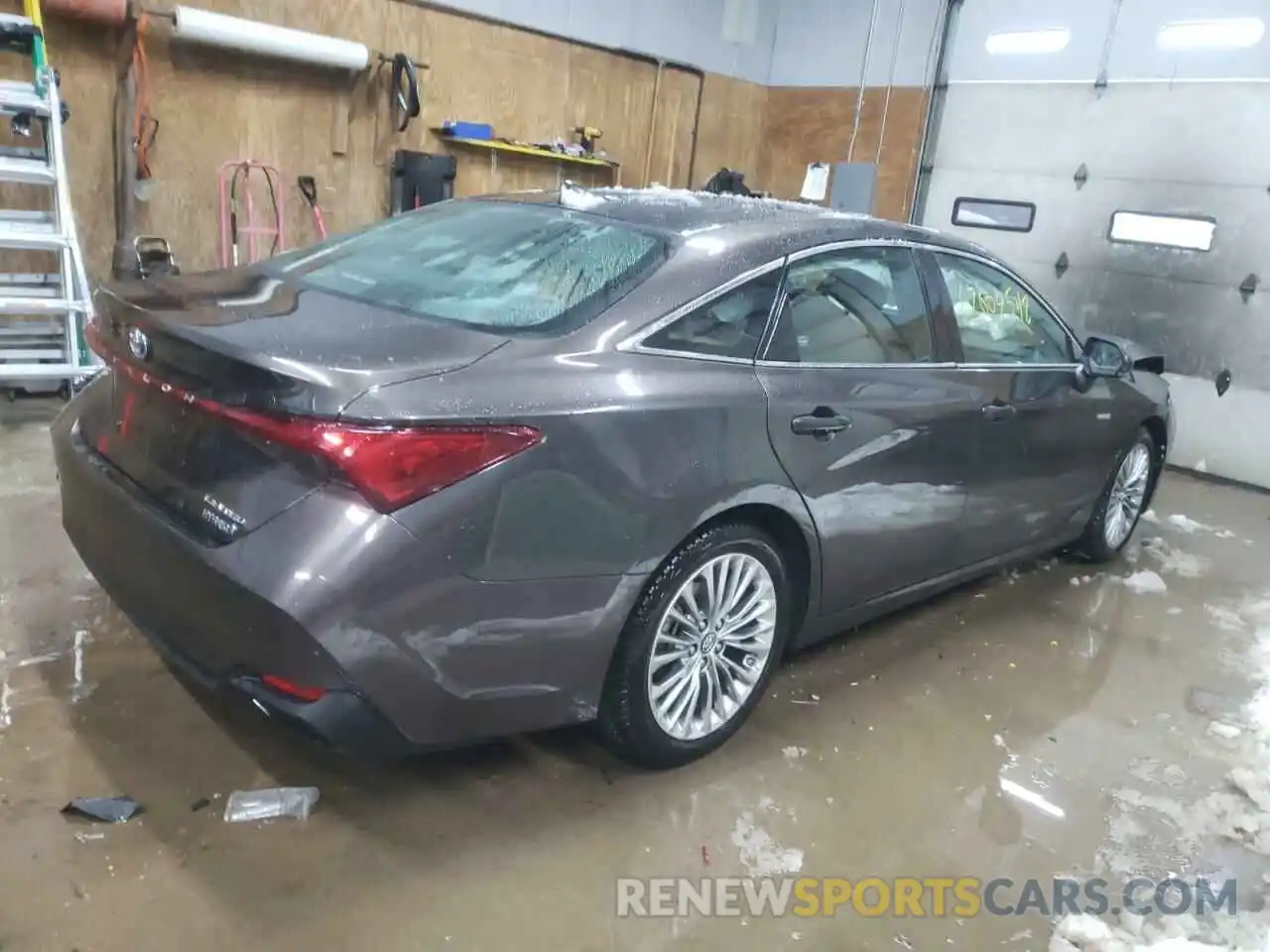 3 Photograph of a damaged car 4T1B21FB6KU006832 TOYOTA AVALON 2019