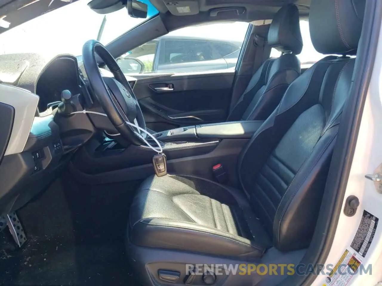 7 Photograph of a damaged car 4T1B21FB6KU010122 TOYOTA AVALON 2019