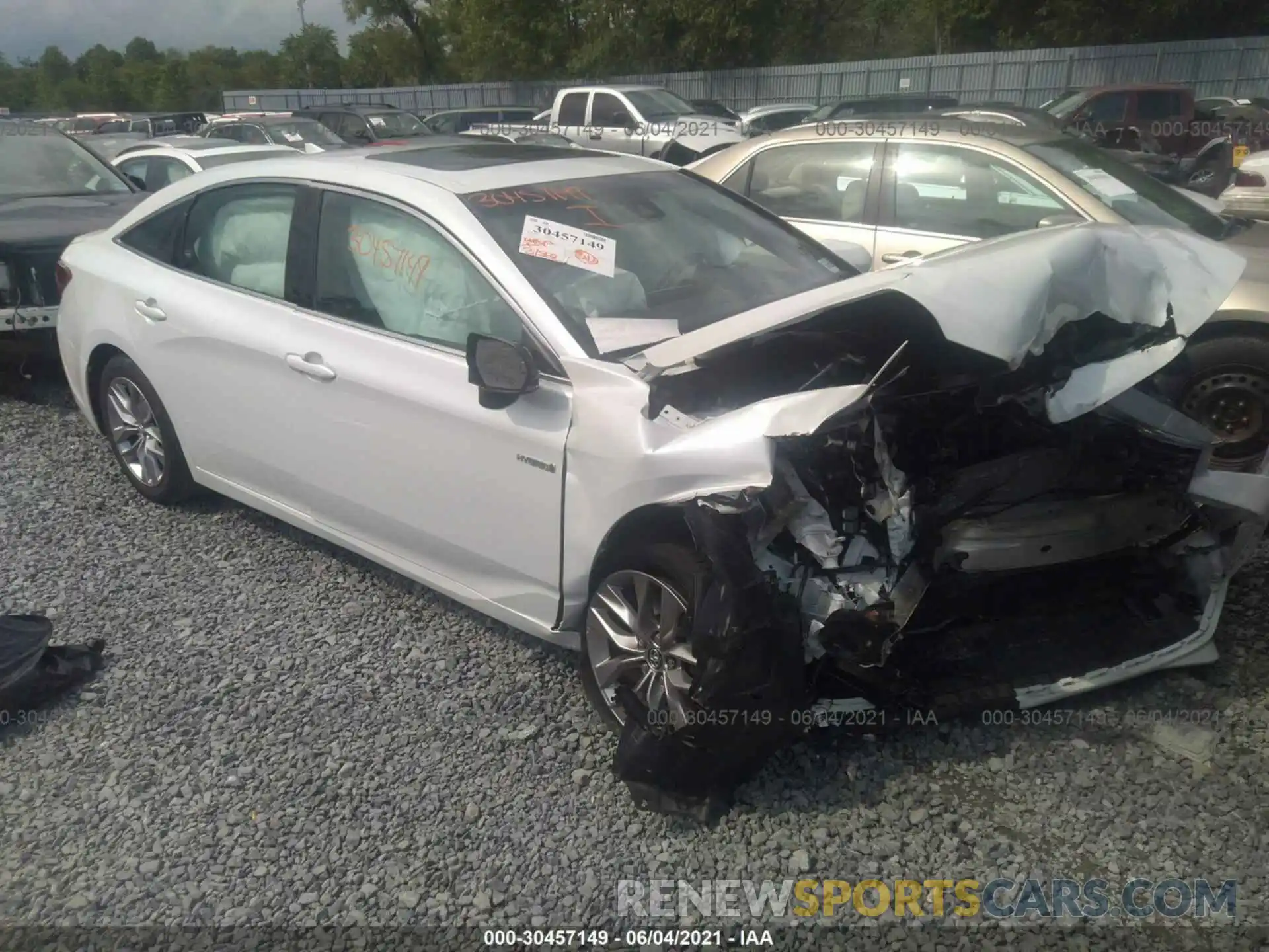 1 Photograph of a damaged car 4T1B21FB7KU001400 TOYOTA AVALON 2019