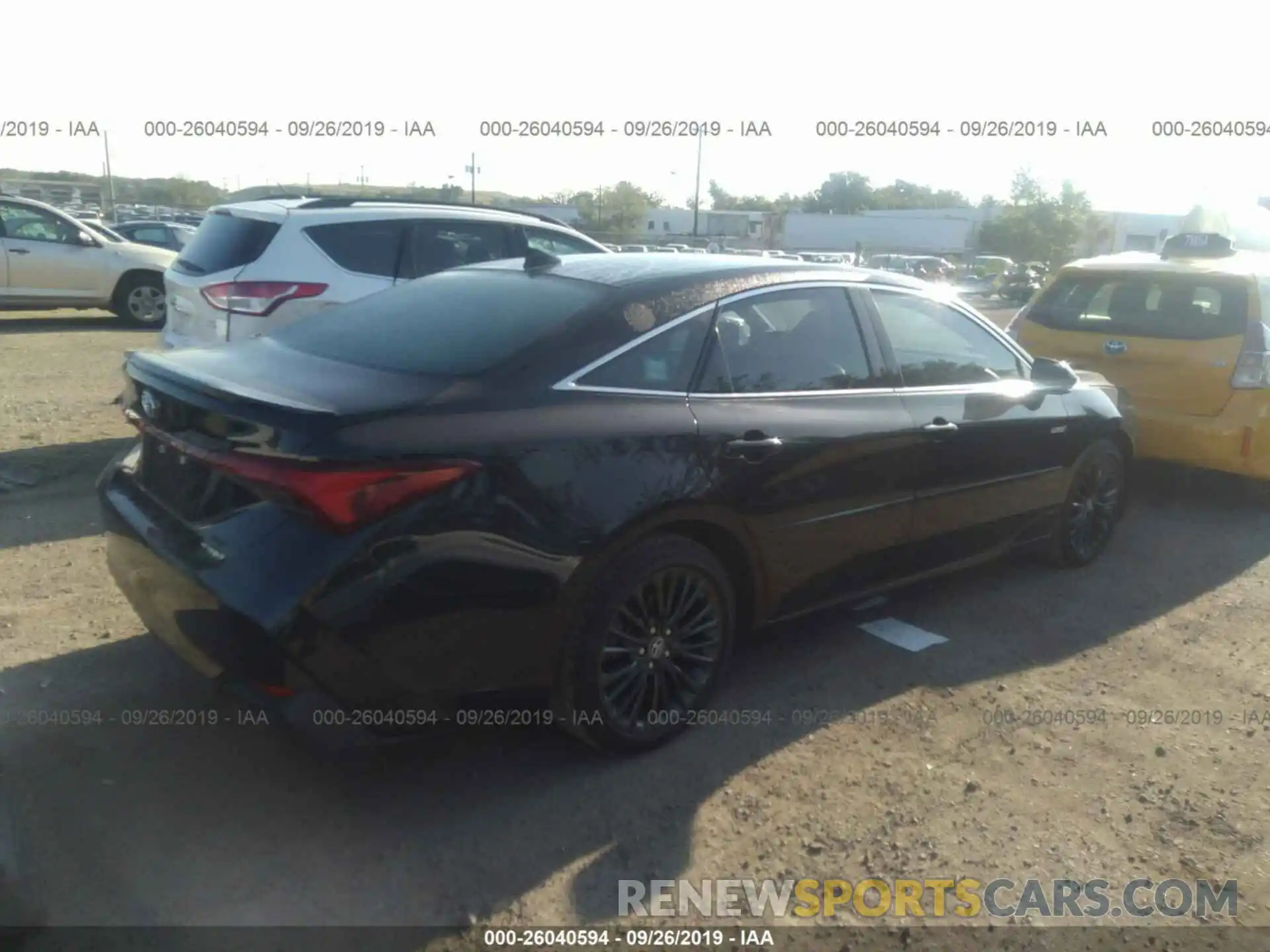 4 Photograph of a damaged car 4T1B21FB8KU004502 TOYOTA AVALON 2019