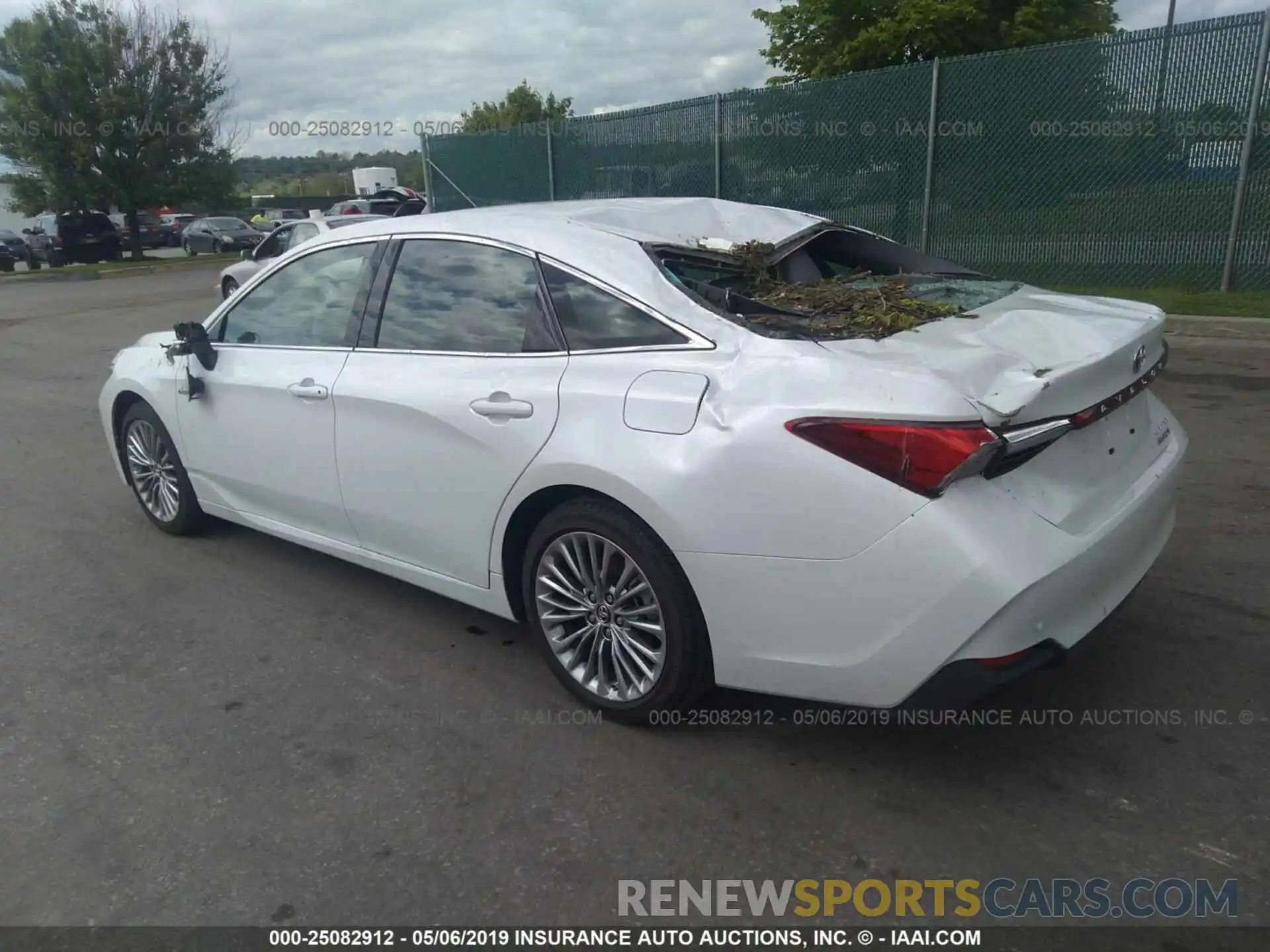 3 Photograph of a damaged car 4T1B21FB8KU008405 TOYOTA AVALON 2019