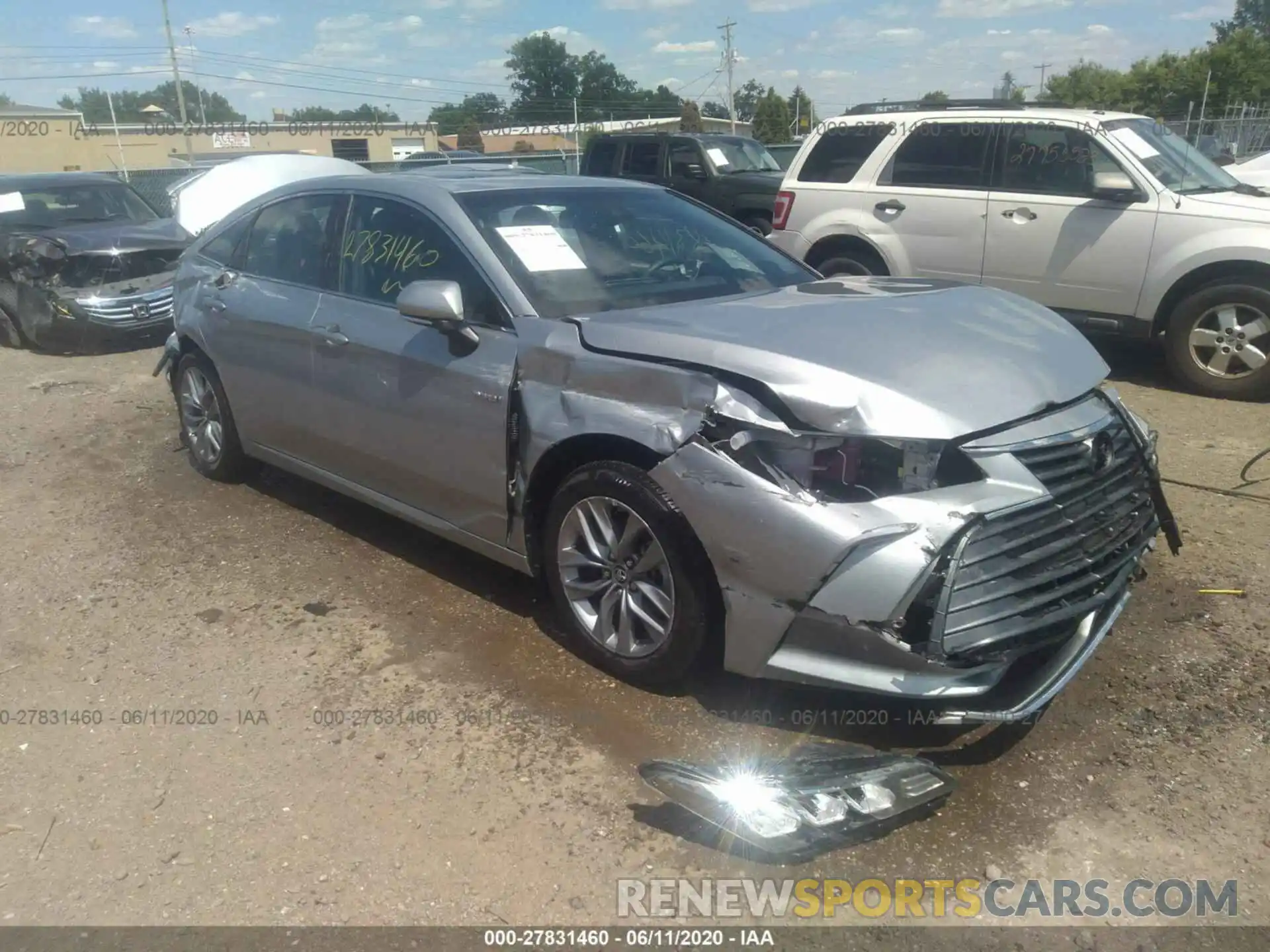 1 Photograph of a damaged car 4T1B21FB9KU007571 TOYOTA AVALON 2019