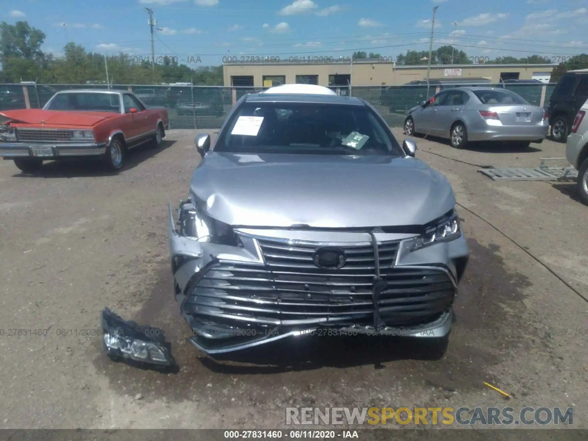 6 Photograph of a damaged car 4T1B21FB9KU007571 TOYOTA AVALON 2019