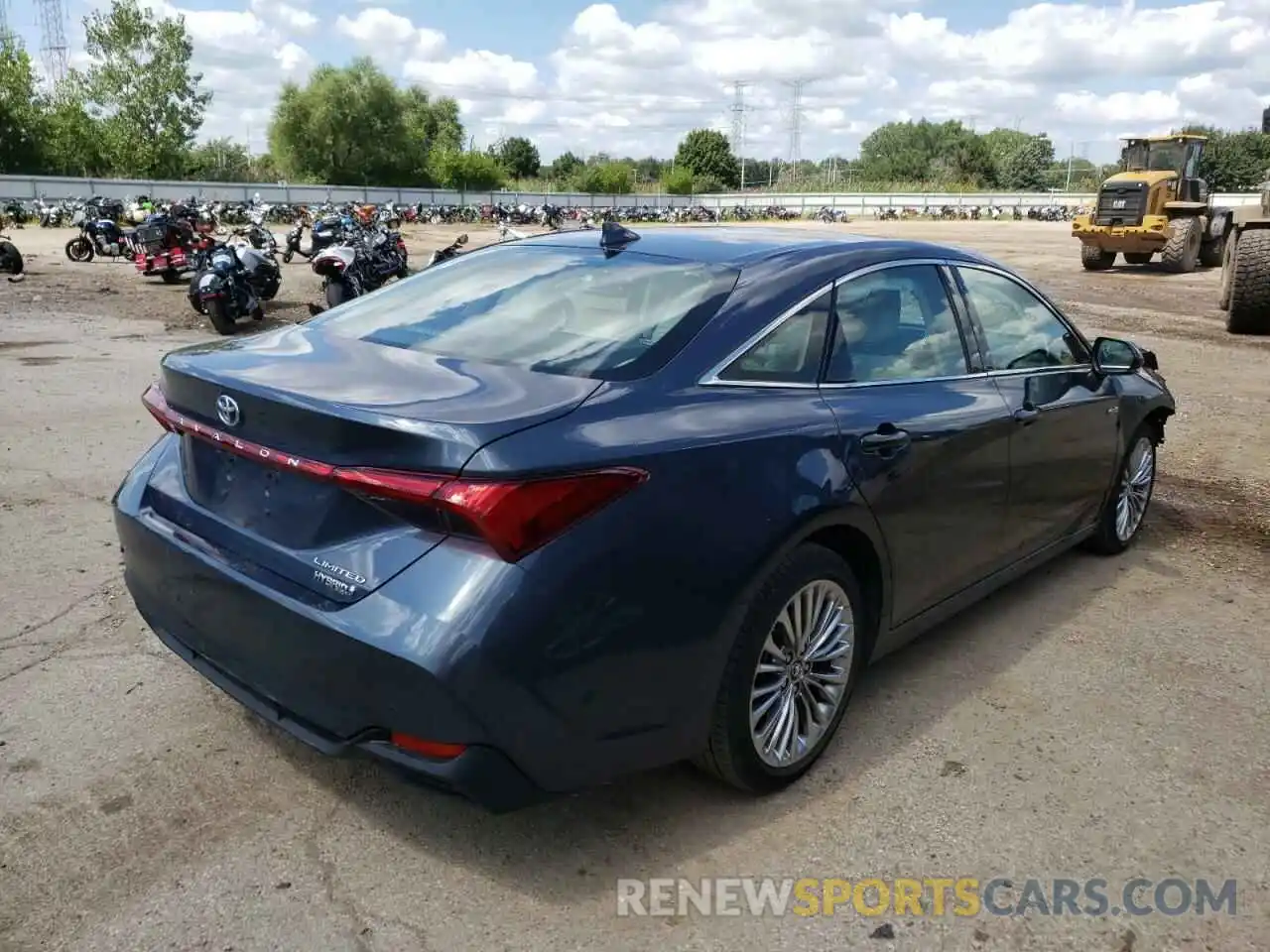 4 Photograph of a damaged car 4T1B21FBXKU006493 TOYOTA AVALON 2019