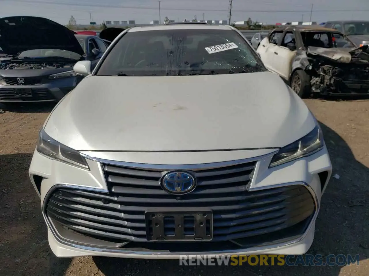 5 Photograph of a damaged car 4T1B21FBXKU007059 TOYOTA AVALON 2019