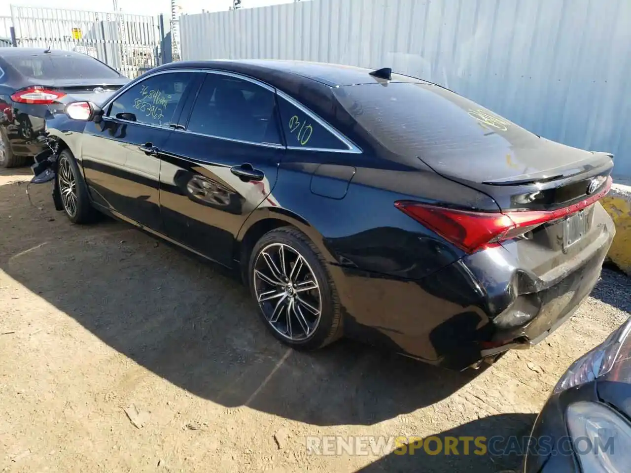 3 Photograph of a damaged car 4T1BZ1FB0KU003050 TOYOTA AVALON 2019