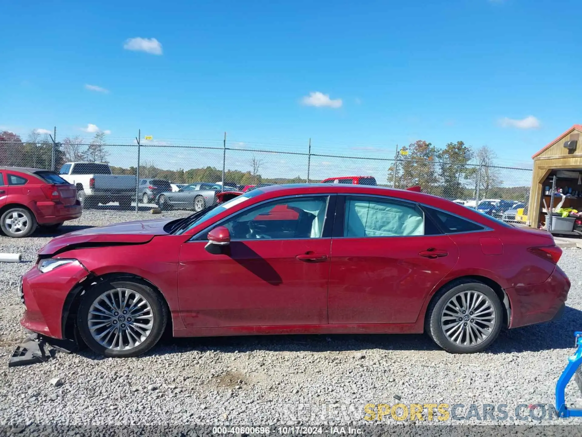 14 Photograph of a damaged car 4T1BZ1FB0KU010029 TOYOTA AVALON 2019