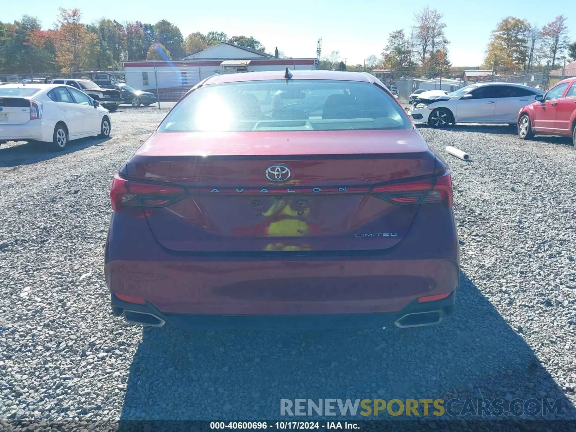 16 Photograph of a damaged car 4T1BZ1FB0KU010029 TOYOTA AVALON 2019