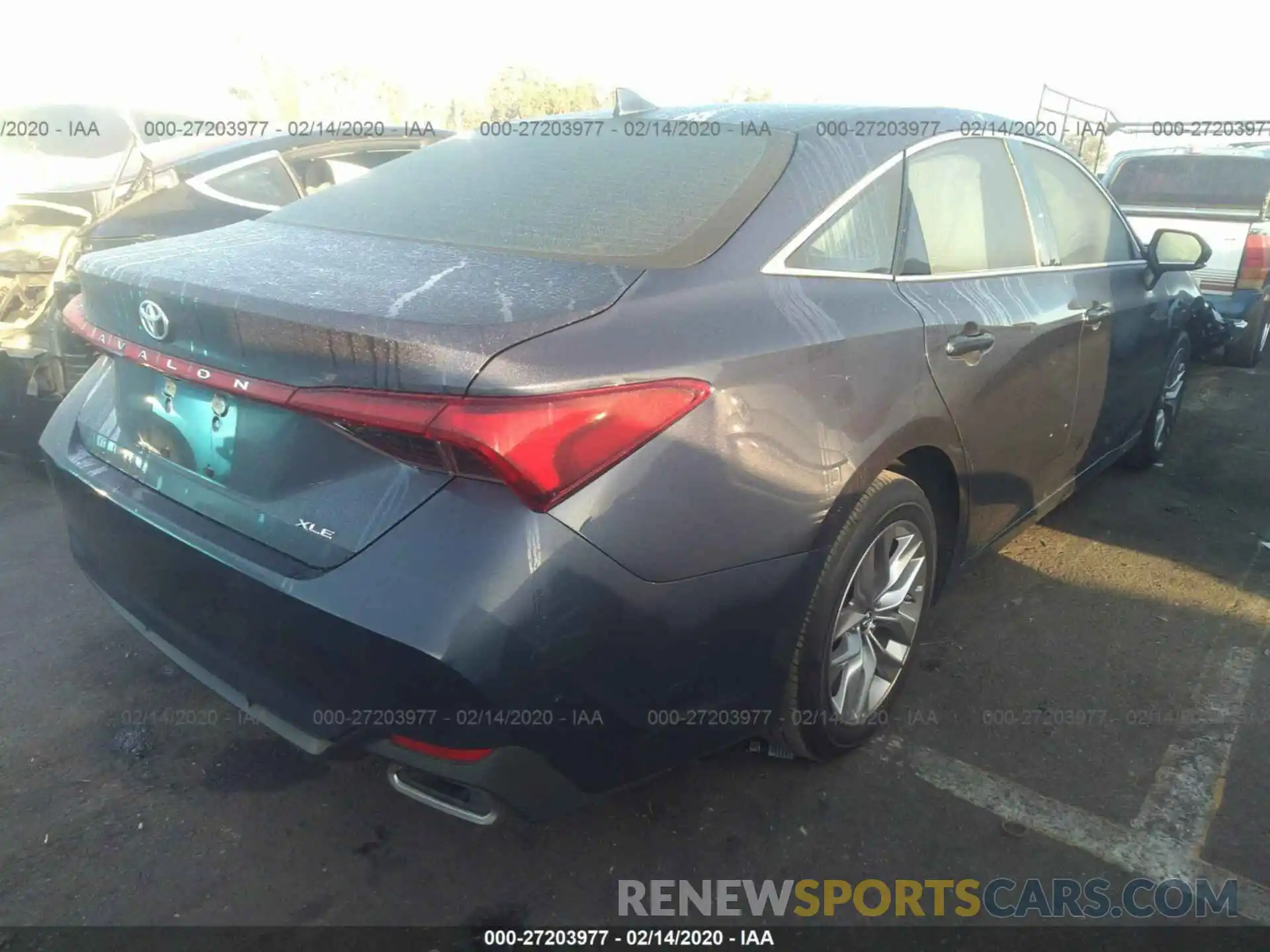 4 Photograph of a damaged car 4T1BZ1FB0KU010225 TOYOTA AVALON 2019