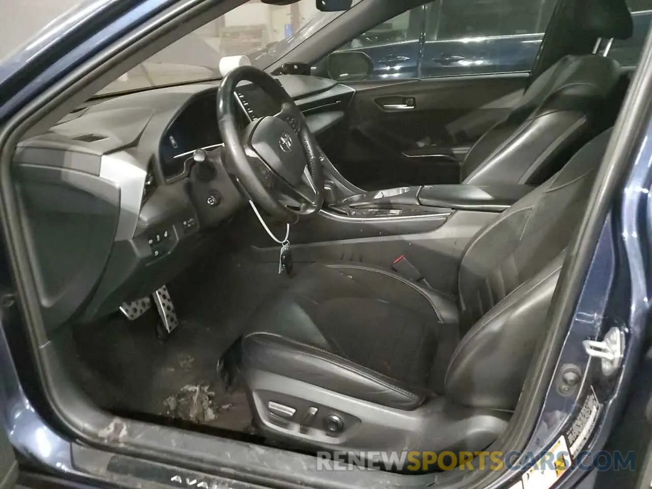 7 Photograph of a damaged car 4T1BZ1FB0KU016719 TOYOTA AVALON 2019