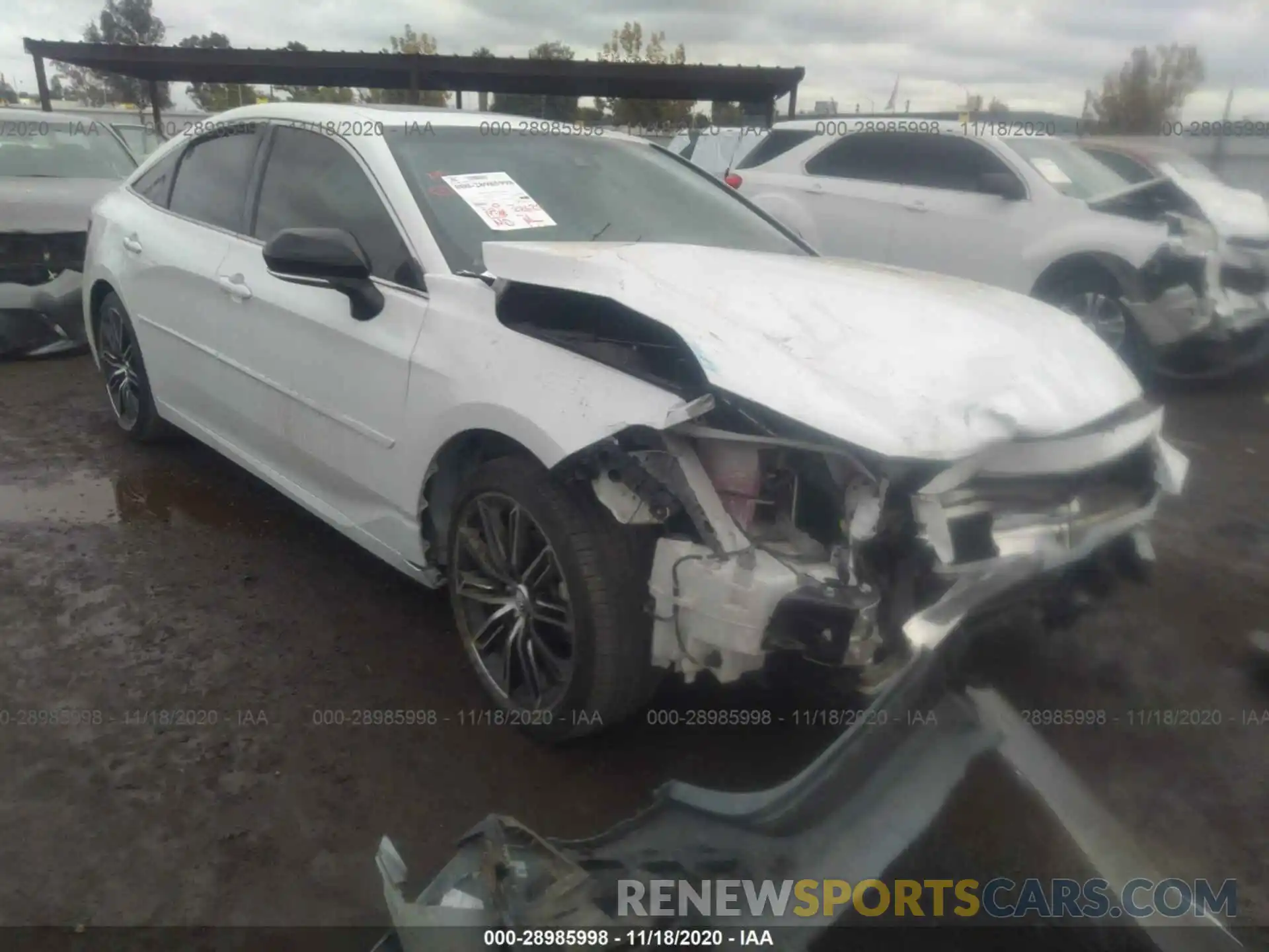 1 Photograph of a damaged car 4T1BZ1FB0KU017305 TOYOTA AVALON 2019