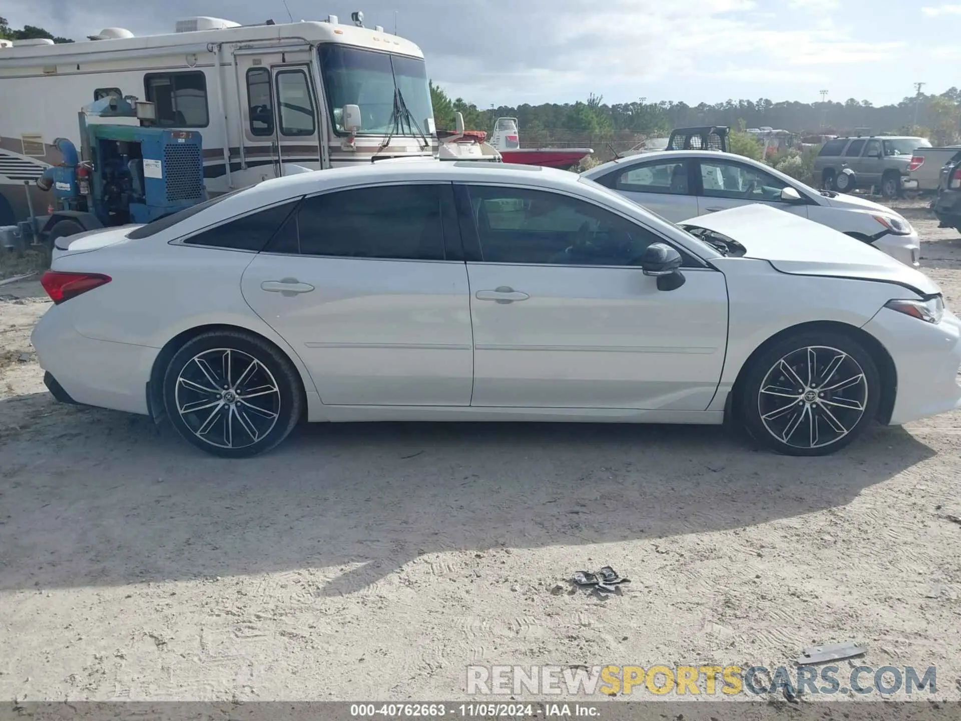 13 Photograph of a damaged car 4T1BZ1FB0KU020558 TOYOTA AVALON 2019