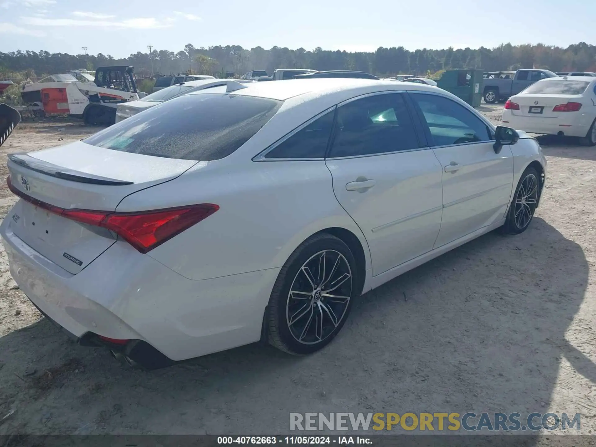4 Photograph of a damaged car 4T1BZ1FB0KU020558 TOYOTA AVALON 2019