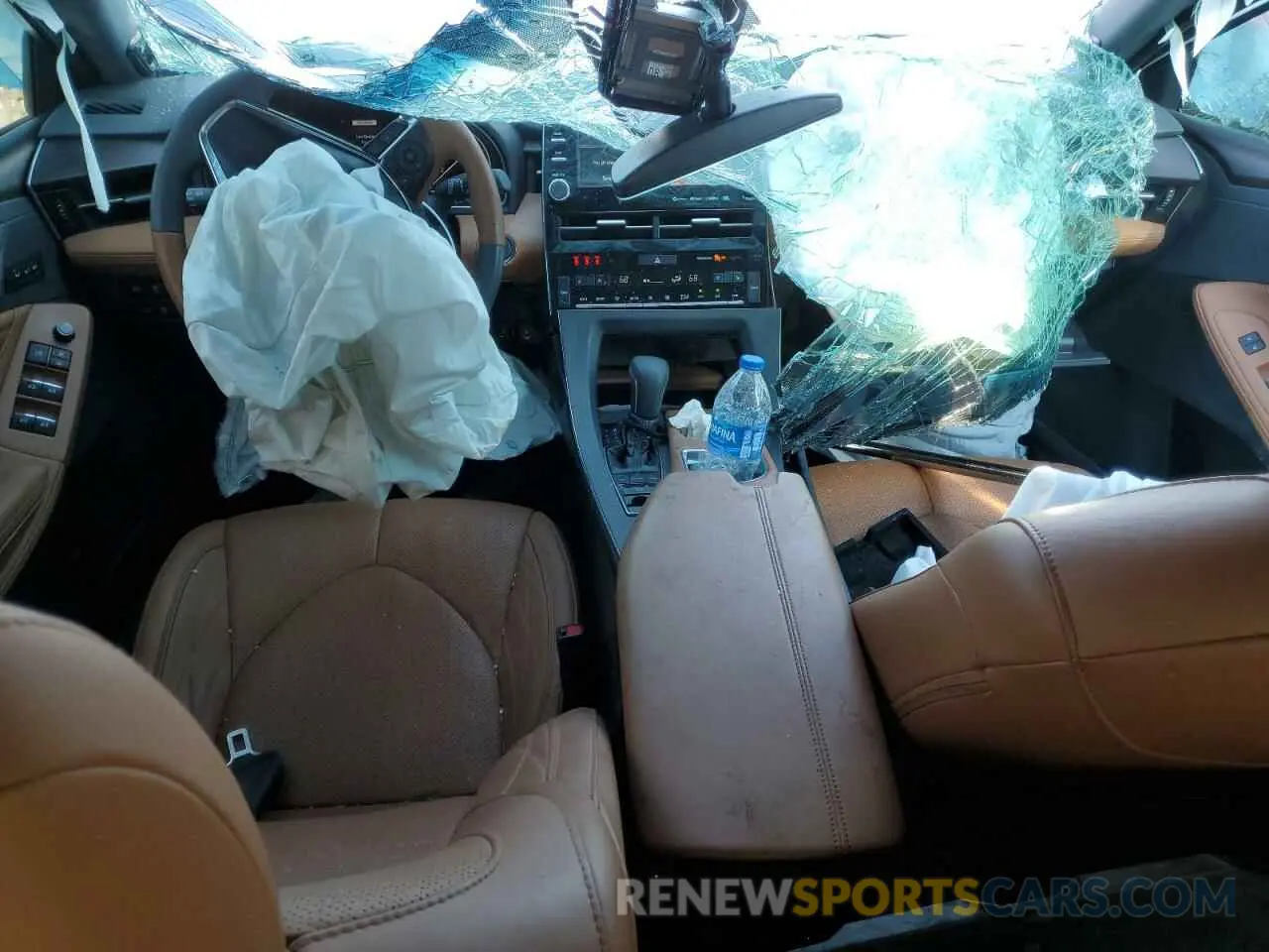 8 Photograph of a damaged car 4T1BZ1FB0KU021550 TOYOTA AVALON 2019