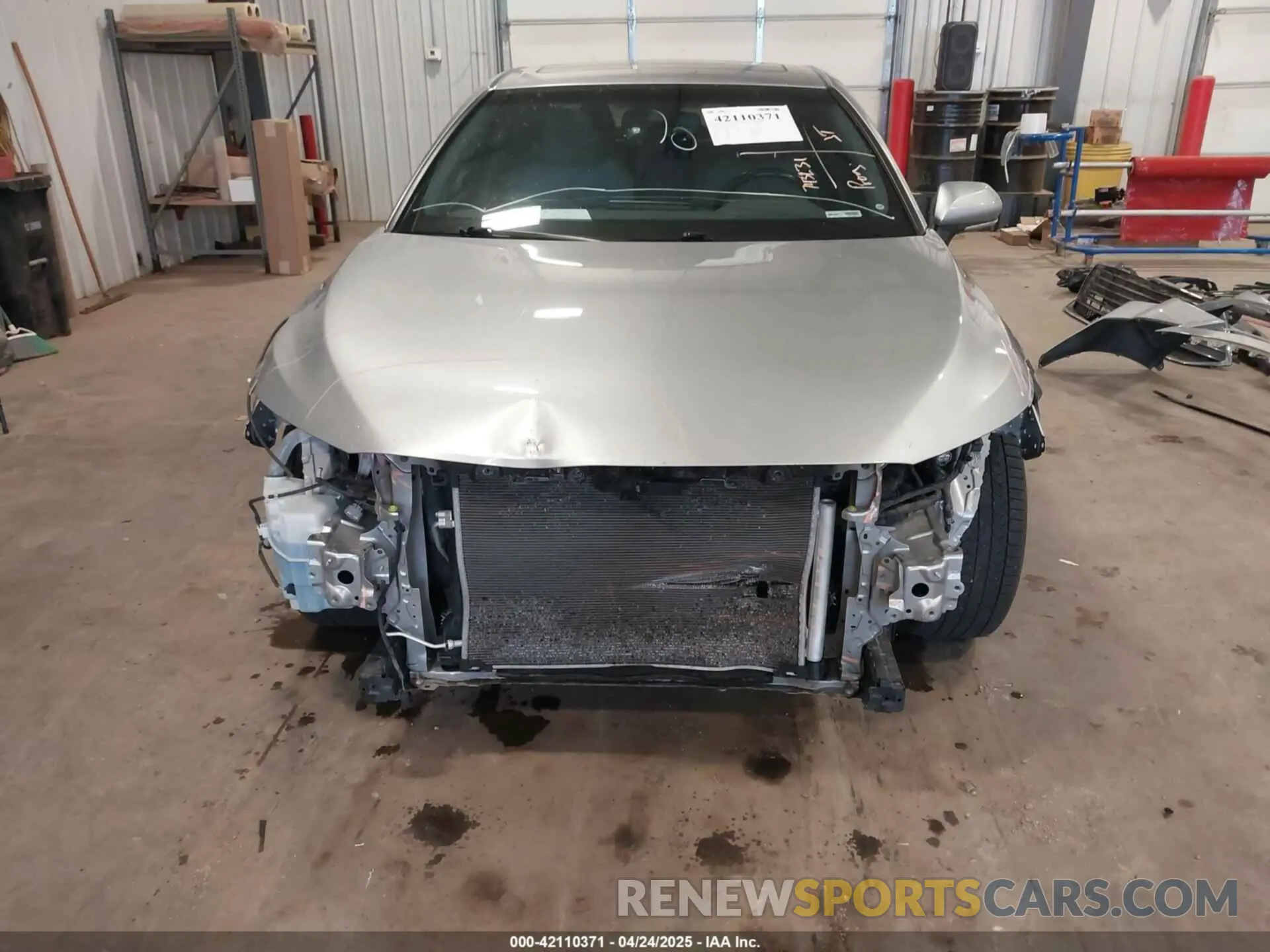6 Photograph of a damaged car 4T1BZ1FB0KU027896 TOYOTA AVALON 2019
