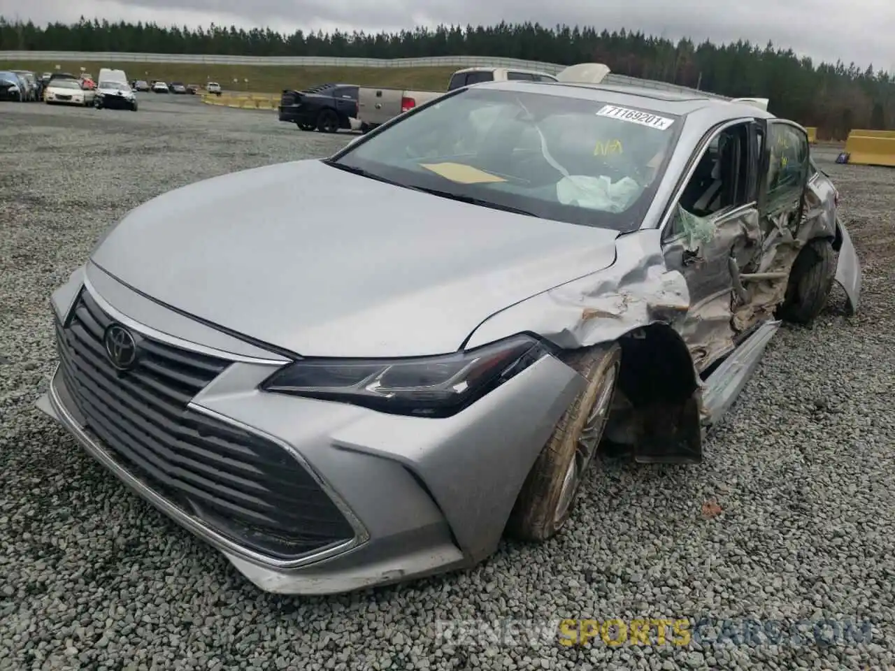 2 Photograph of a damaged car 4T1BZ1FB0KU030359 TOYOTA AVALON 2019