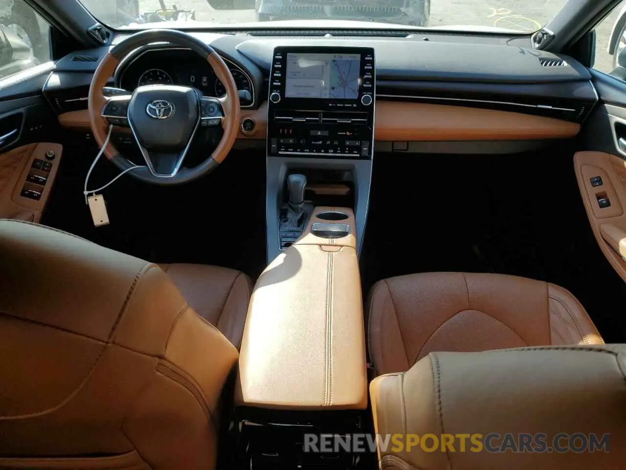 8 Photograph of a damaged car 4T1BZ1FB0KU031740 TOYOTA AVALON 2019