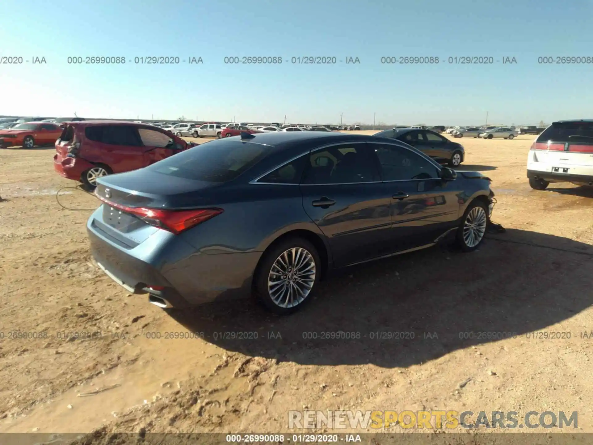 4 Photograph of a damaged car 4T1BZ1FB0KU032192 TOYOTA AVALON 2019