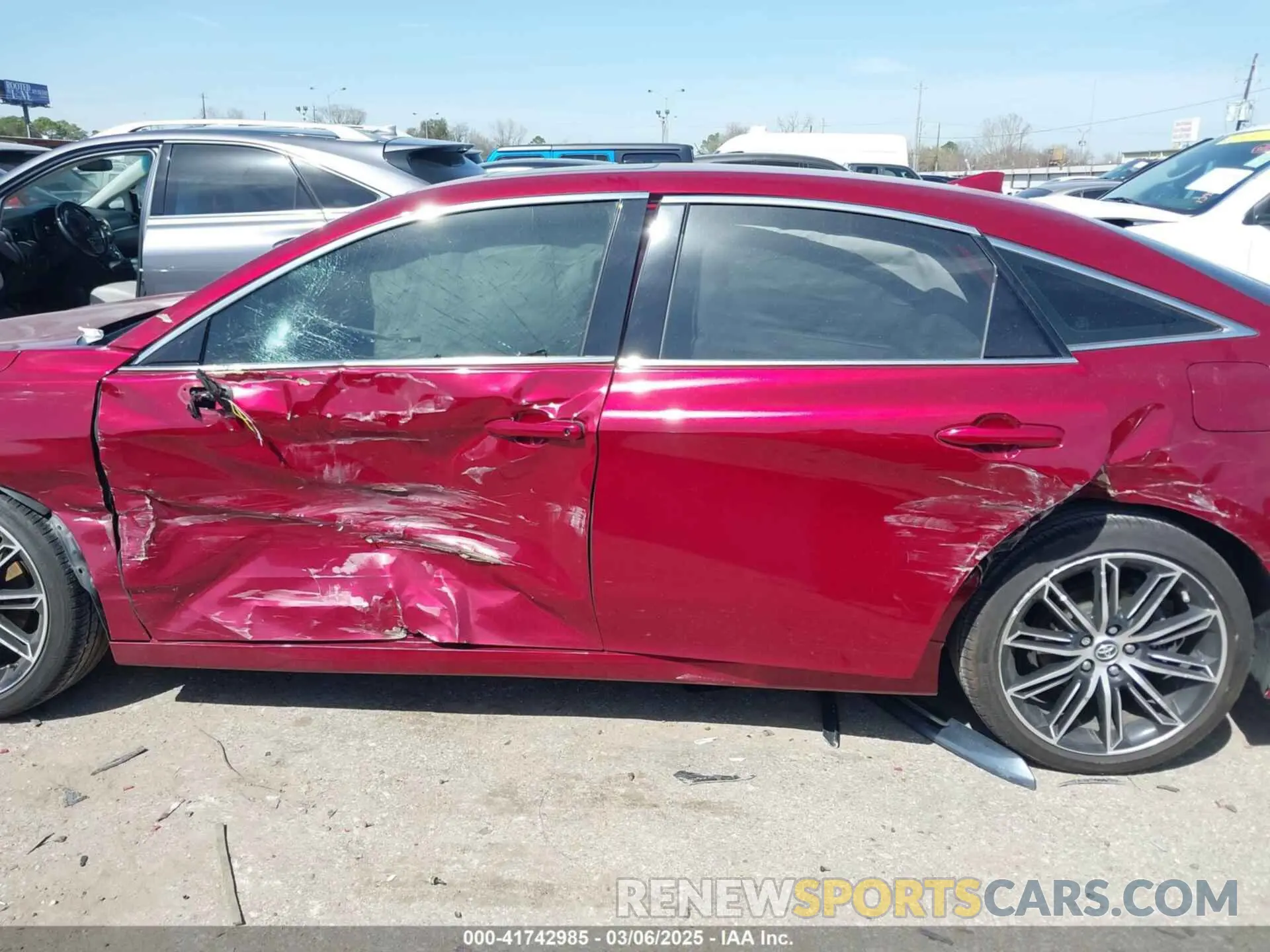 13 Photograph of a damaged car 4T1BZ1FB1KU010539 TOYOTA AVALON 2019