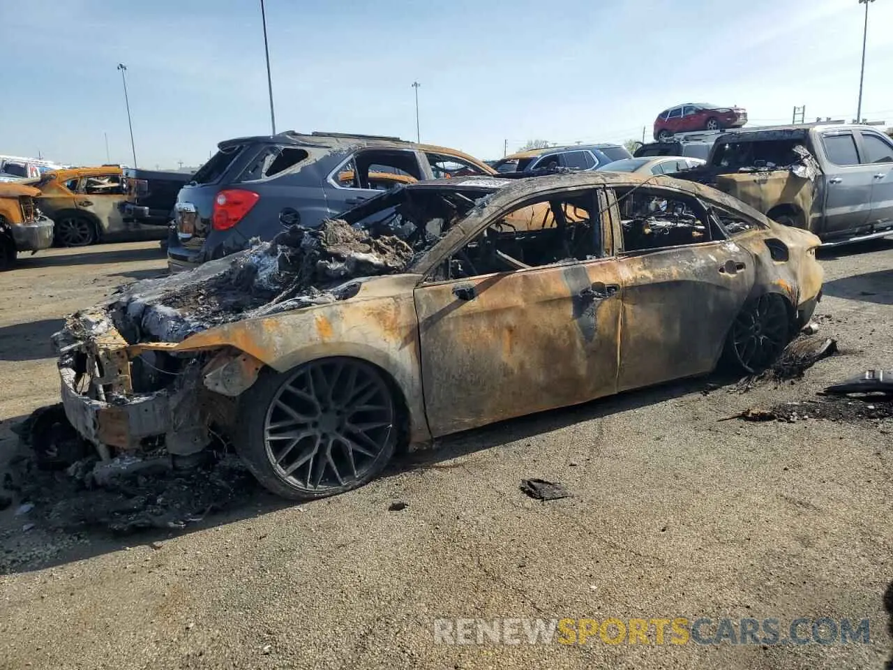 1 Photograph of a damaged car 4T1BZ1FB1KU019726 TOYOTA AVALON 2019