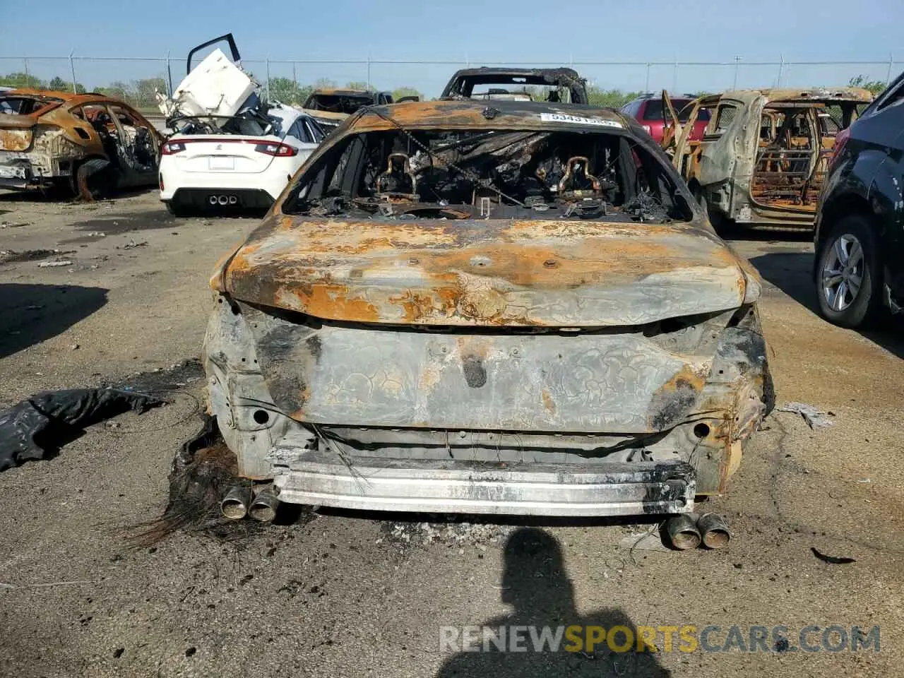 6 Photograph of a damaged car 4T1BZ1FB1KU019726 TOYOTA AVALON 2019
