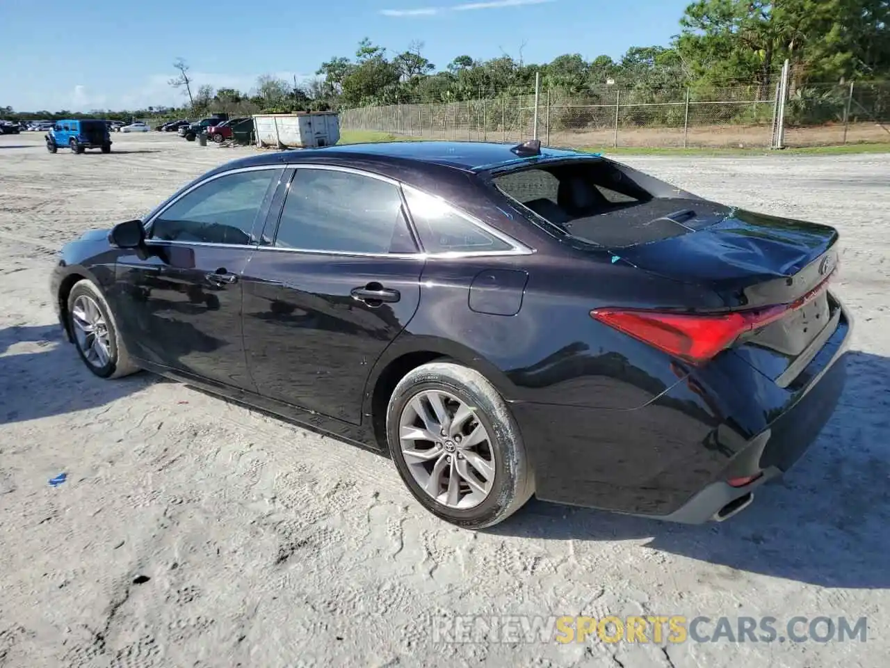 2 Photograph of a damaged car 4T1BZ1FB1KU028149 TOYOTA AVALON 2019