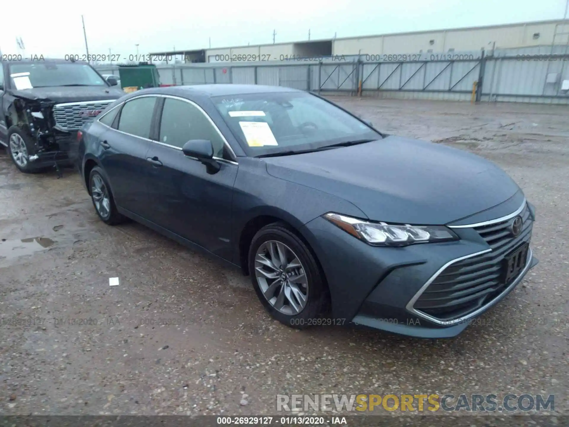 1 Photograph of a damaged car 4T1BZ1FB1KU029320 TOYOTA AVALON 2019