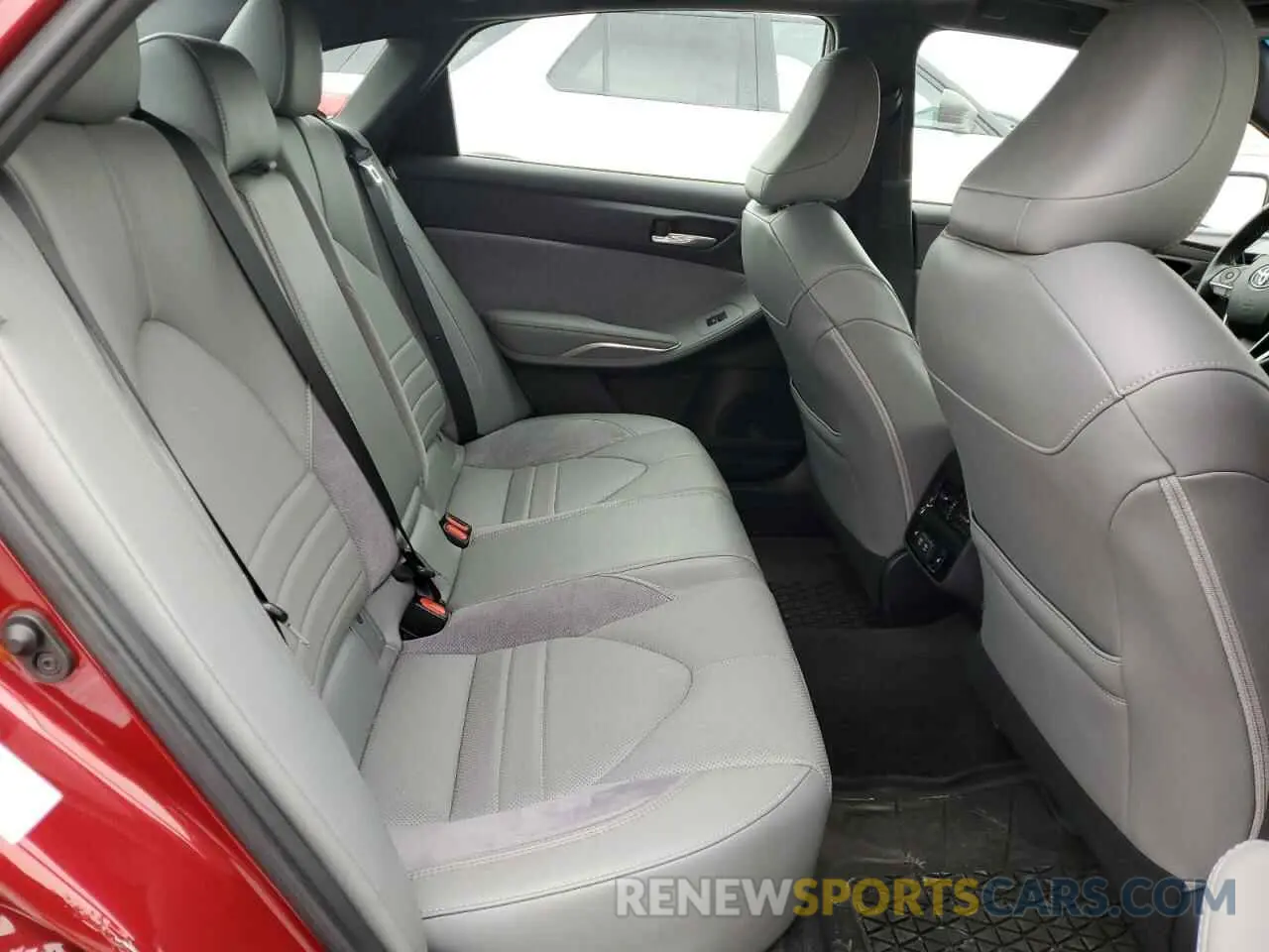 10 Photograph of a damaged car 4T1BZ1FB1KU032802 TOYOTA AVALON 2019