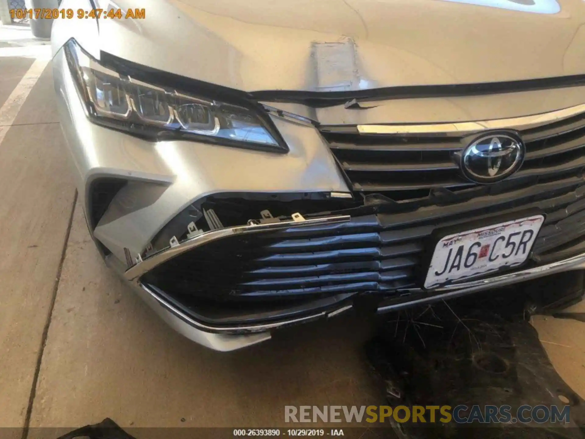 16 Photograph of a damaged car 4T1BZ1FB1KU033173 TOYOTA AVALON 2019