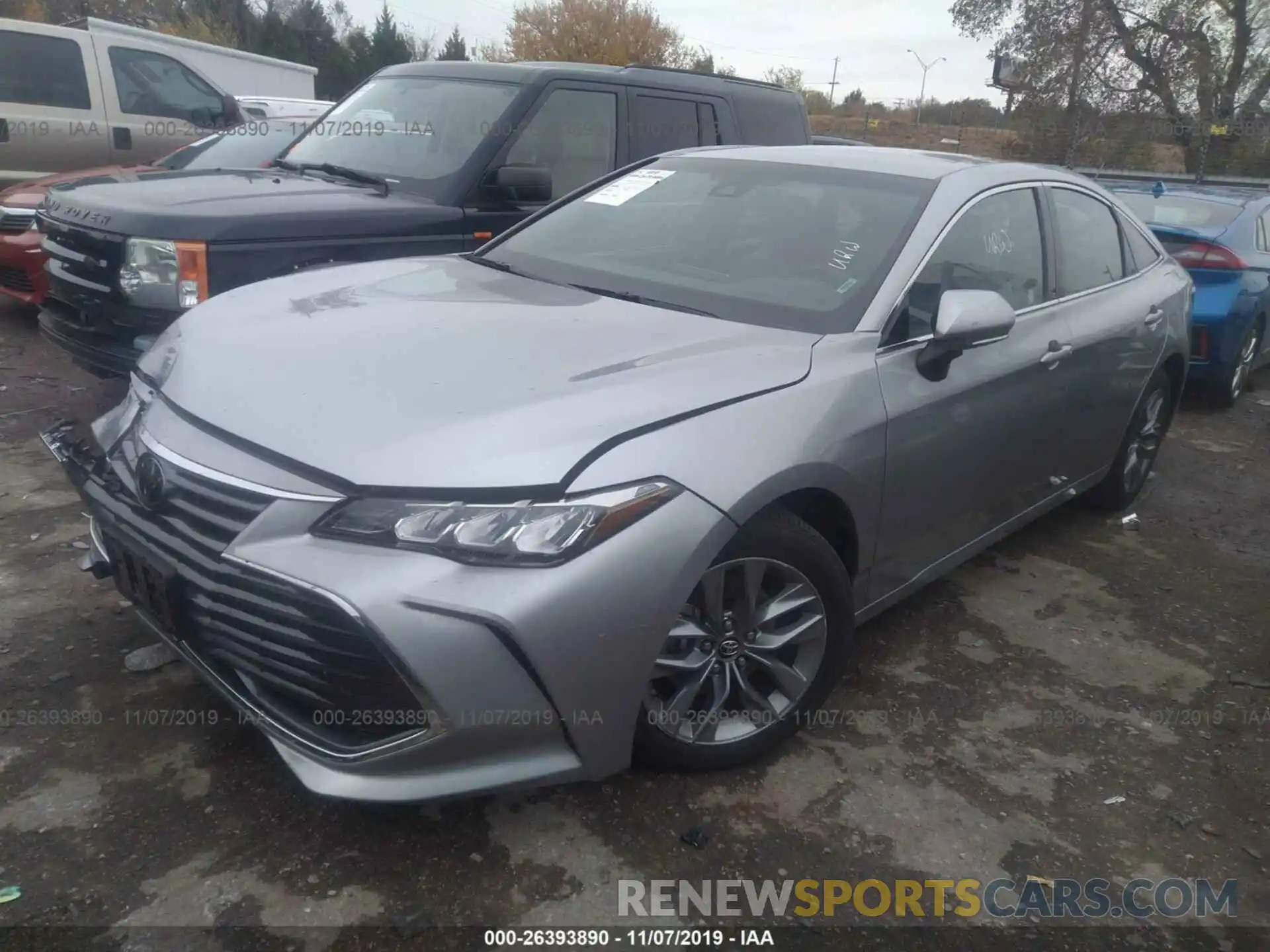 2 Photograph of a damaged car 4T1BZ1FB1KU033173 TOYOTA AVALON 2019