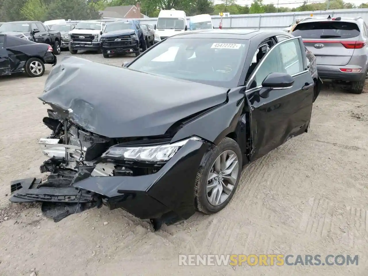 2 Photograph of a damaged car 4T1BZ1FB1KU034355 TOYOTA AVALON 2019