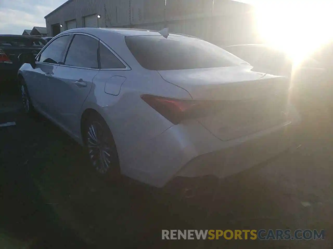 3 Photograph of a damaged car 4T1BZ1FB1KU034789 TOYOTA AVALON 2019