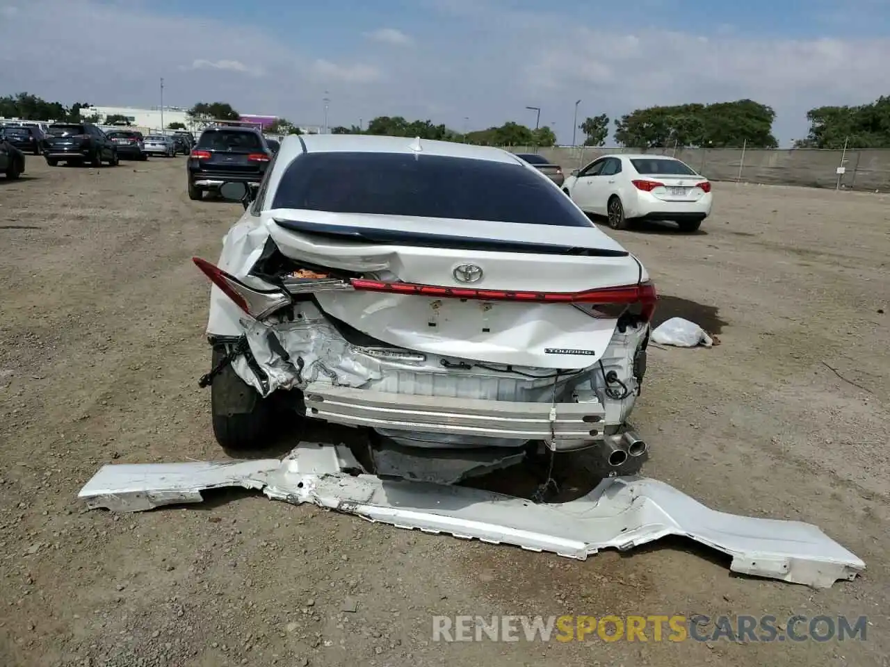 9 Photograph of a damaged car 4T1BZ1FB1KU034842 TOYOTA AVALON 2019