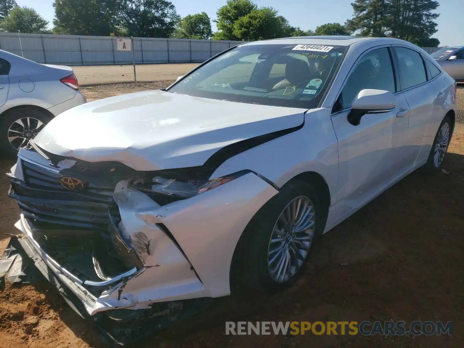 2 Photograph of a damaged car 4T1BZ1FB2KU002014 TOYOTA AVALON 2019