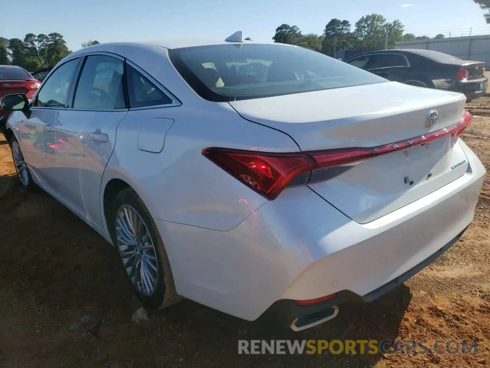 3 Photograph of a damaged car 4T1BZ1FB2KU002014 TOYOTA AVALON 2019