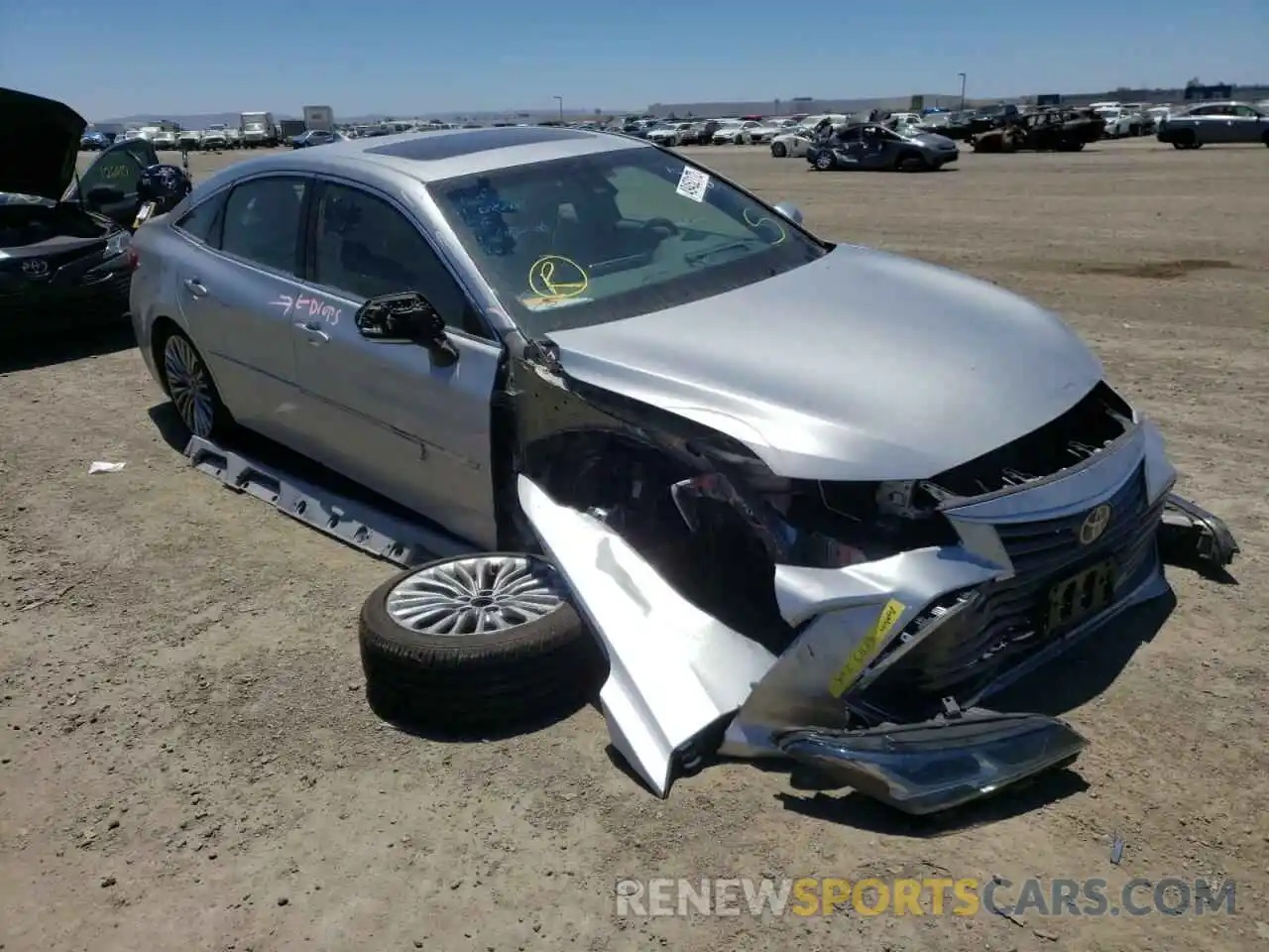 1 Photograph of a damaged car 4T1BZ1FB2KU002160 TOYOTA AVALON 2019