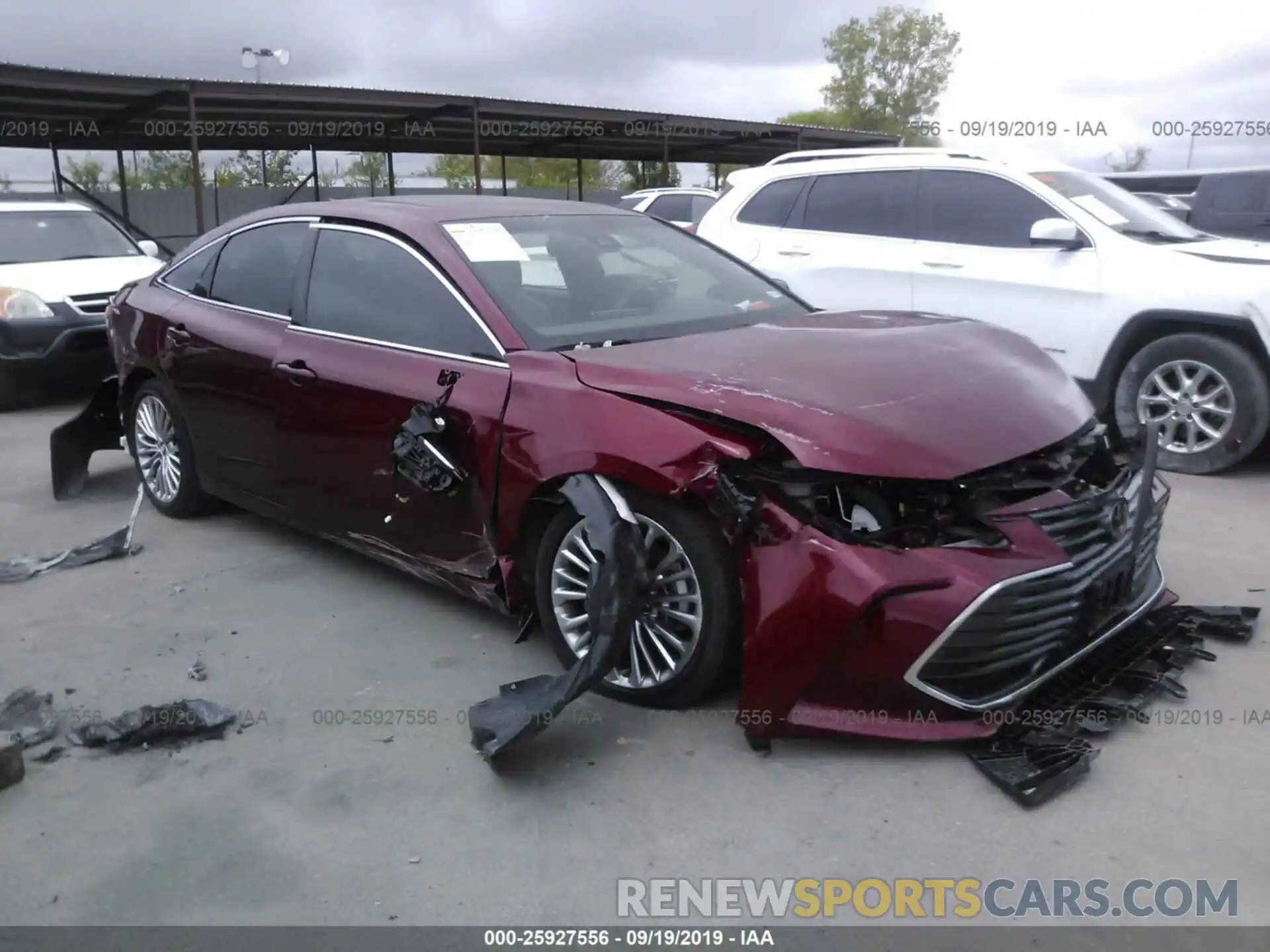 1 Photograph of a damaged car 4T1BZ1FB2KU002644 TOYOTA AVALON 2019