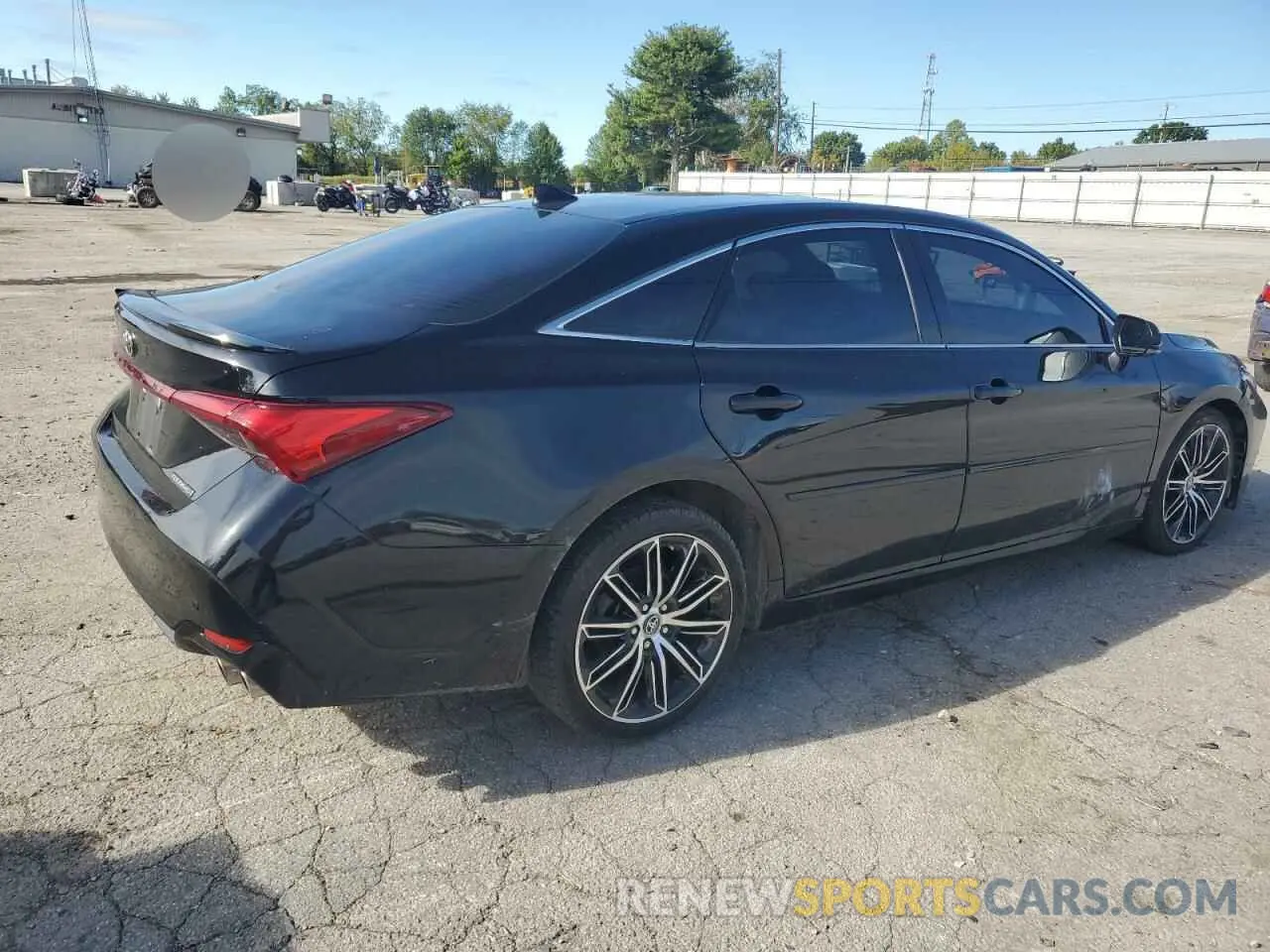 3 Photograph of a damaged car 4T1BZ1FB2KU004684 TOYOTA AVALON 2019