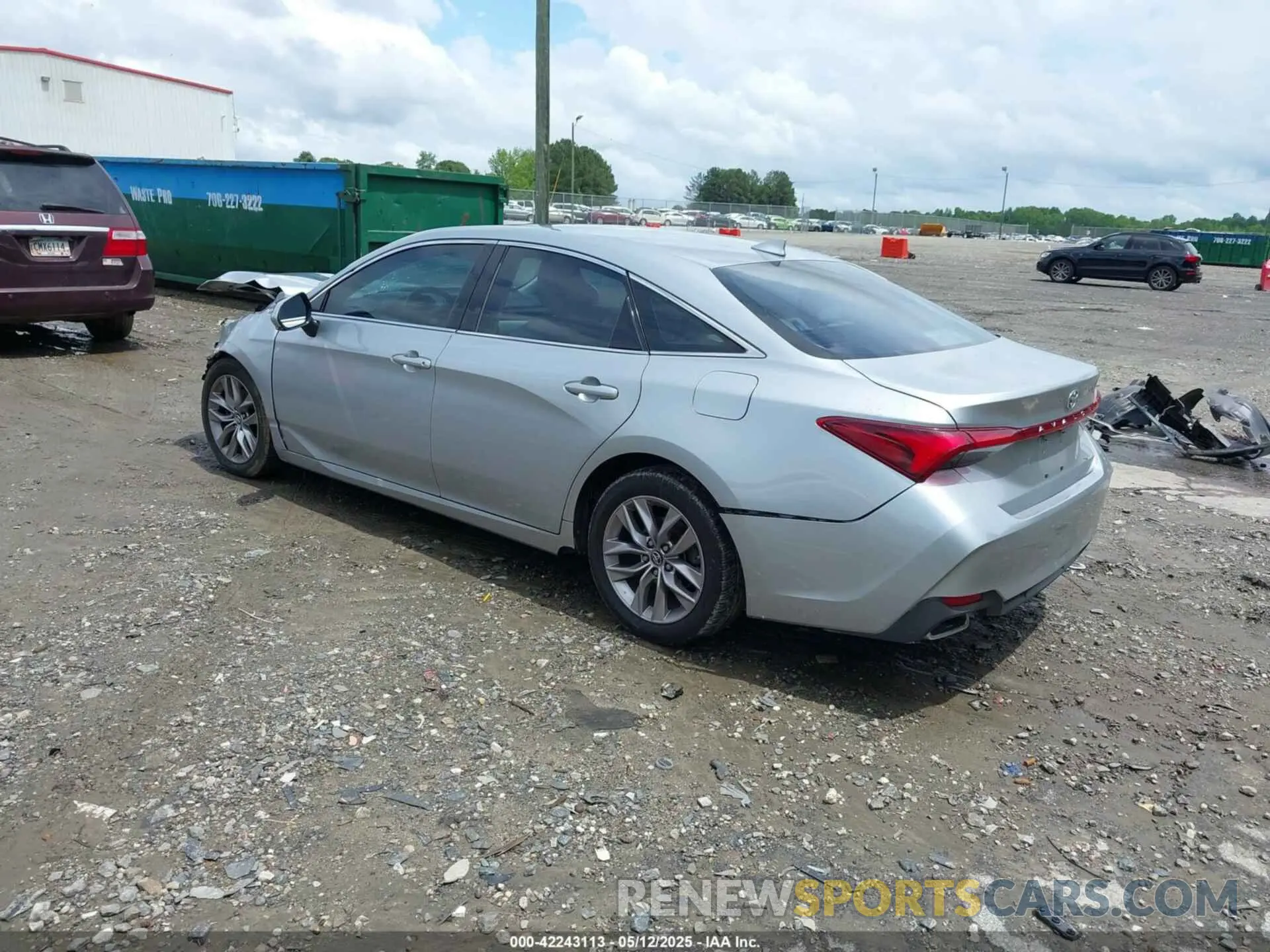 3 Photograph of a damaged car 4T1BZ1FB2KU008167 TOYOTA AVALON 2019