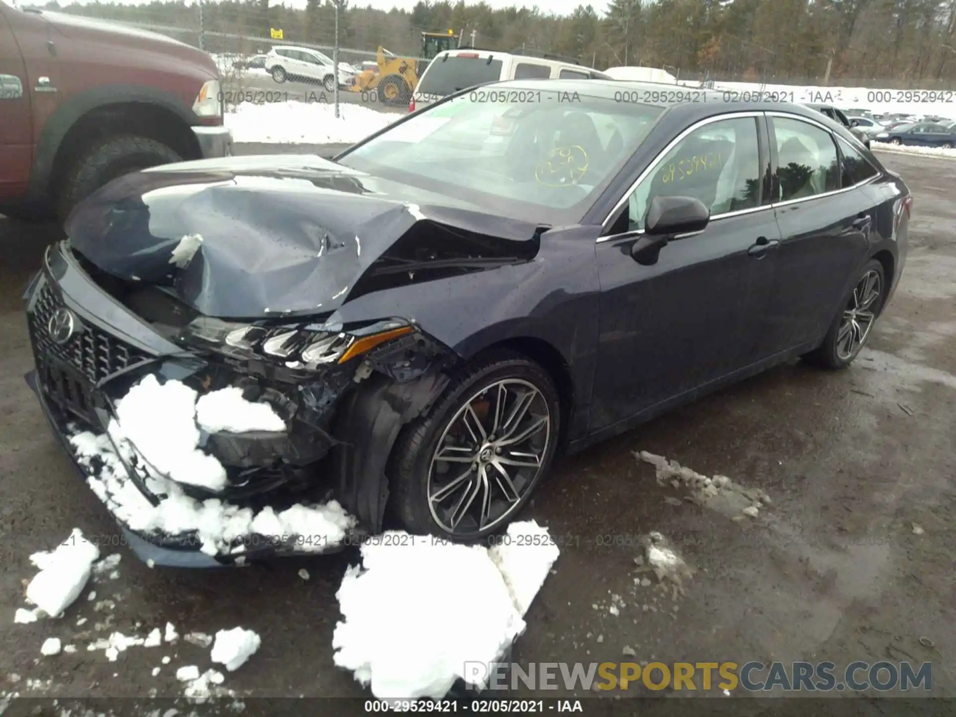 2 Photograph of a damaged car 4T1BZ1FB2KU009903 TOYOTA AVALON 2019