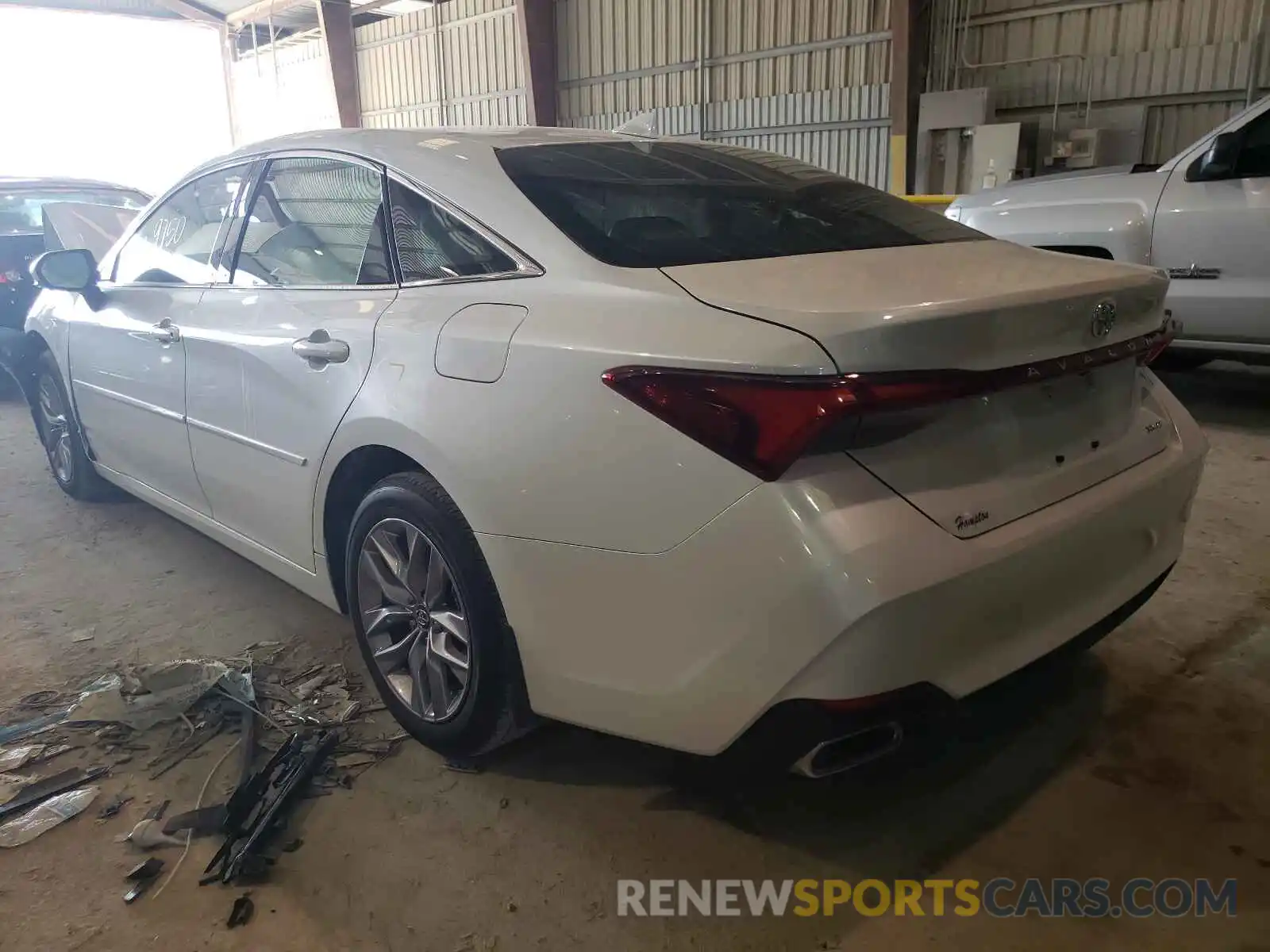 3 Photograph of a damaged car 4T1BZ1FB2KU011117 TOYOTA AVALON 2019