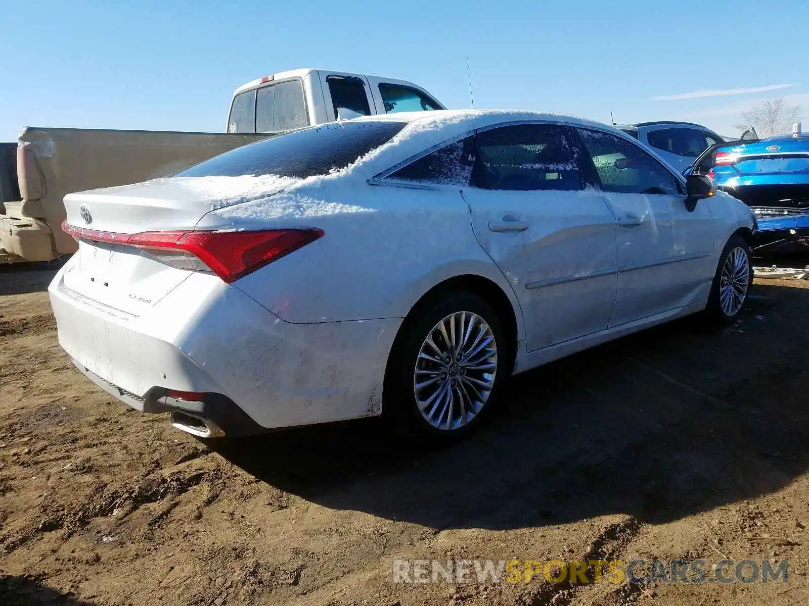 4 Photograph of a damaged car 4T1BZ1FB2KU012459 TOYOTA AVALON 2019