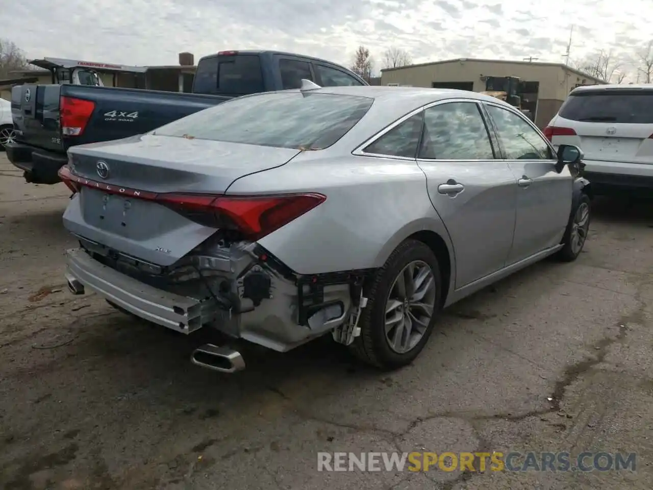 4 Photograph of a damaged car 4T1BZ1FB2KU024322 TOYOTA AVALON 2019