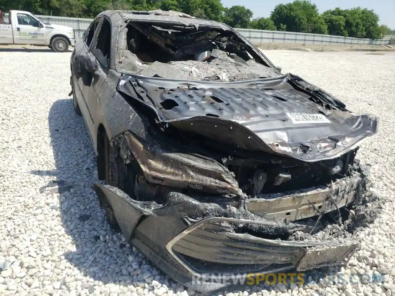 9 Photograph of a damaged car 4T1BZ1FB2KU031626 TOYOTA AVALON 2019