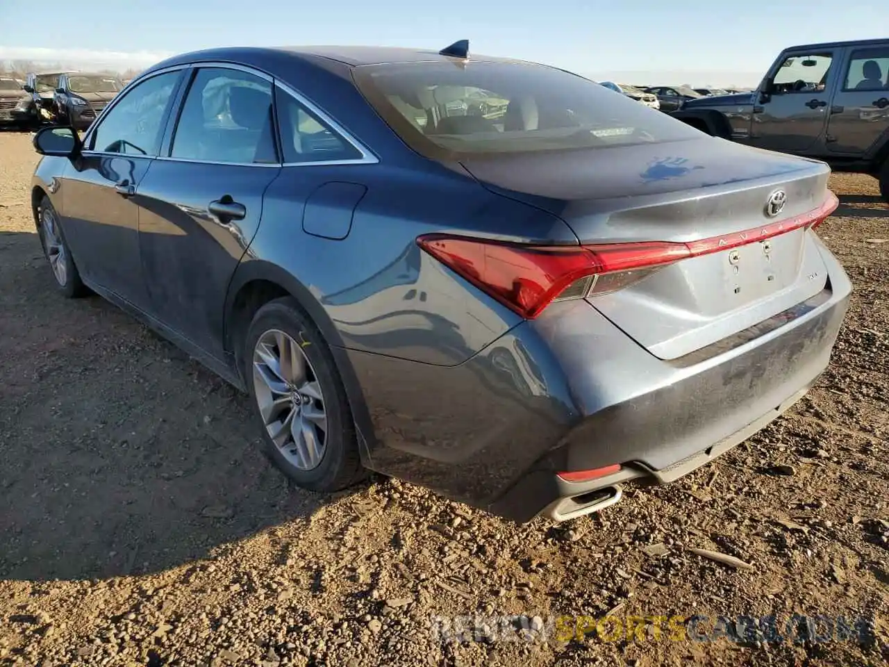 3 Photograph of a damaged car 4T1BZ1FB2KU031965 TOYOTA AVALON 2019